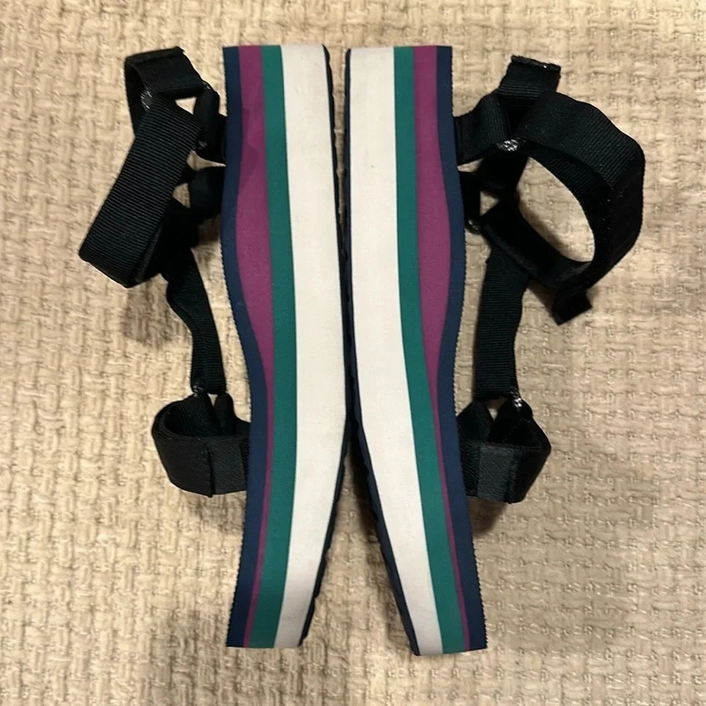 Teva women’s sandals size 10